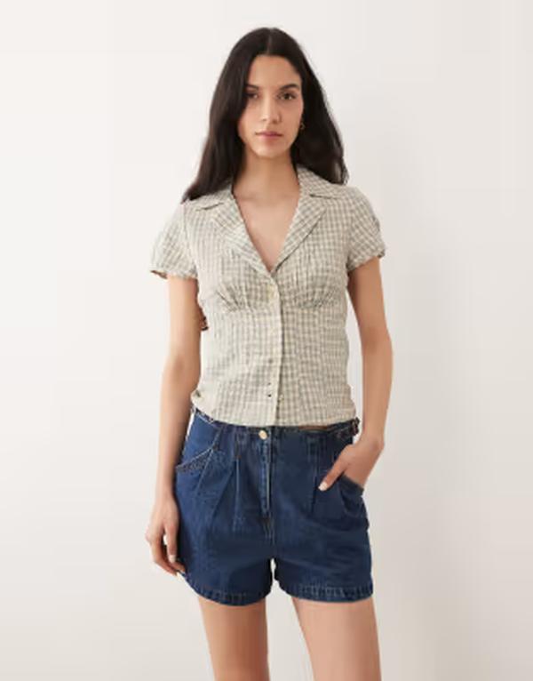 リバーアイランド レディース ボトムス ハーフパンツ・ショーツ ショートパンツ デニム River Island tailored tab detail denim shorts in medium denimidenim デニム|ReVida 店