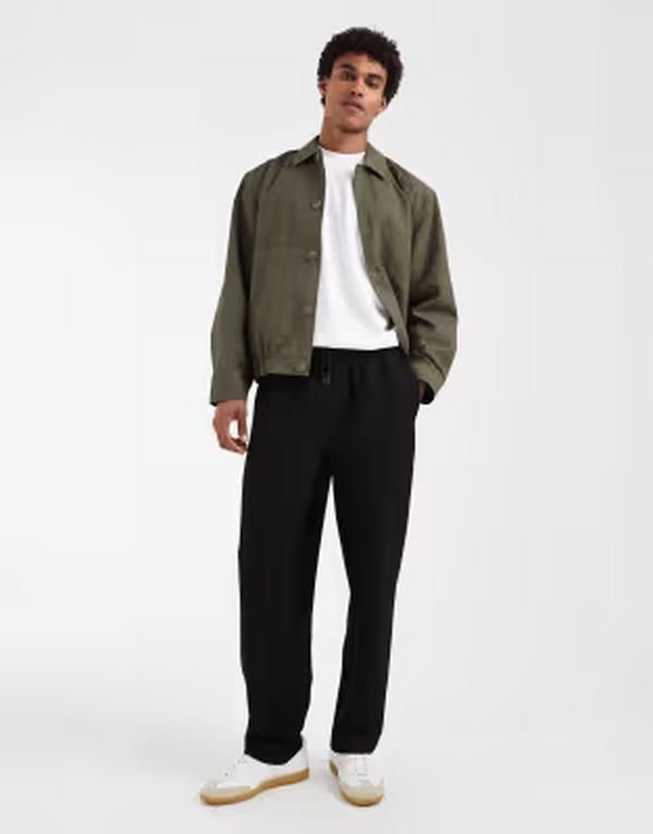 エイソス メンズ ボトムス 心地よいズボン下 引っ切り無い スウェットパンツ ASOS DESIGN straight leg smartextured sweatpants Black 黒いこと