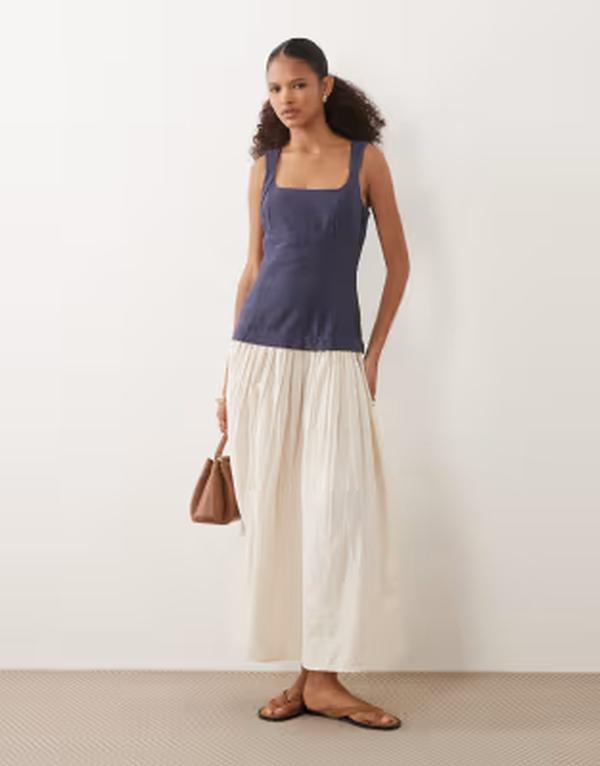 エイソス レディース トップス 衣装 対照 マキシ ASOS DESIGN hybrid maxi dress with white and navy contrast bodice White and navy 白いこと
