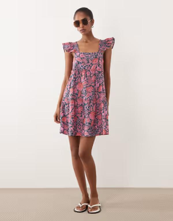アクセサライズ レディース トップス ワンピース フラワー柄 ミニ フラワー Accessorize floral mini beach dress with frill straps in teal ティール｜ReVida 店