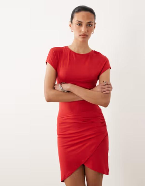 エイソス レディース トップス 衣装 ミニ プルオーバー ASOS DESIGN wrap t-shirt mini dress RED 赤いこと