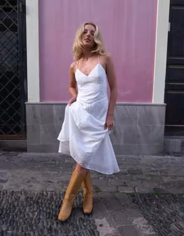 デイジーストリート レディース トップス 衣装 Daisy Street x Emma Jean cross back drop waist midaxi dress broderie White broderie 白いこと