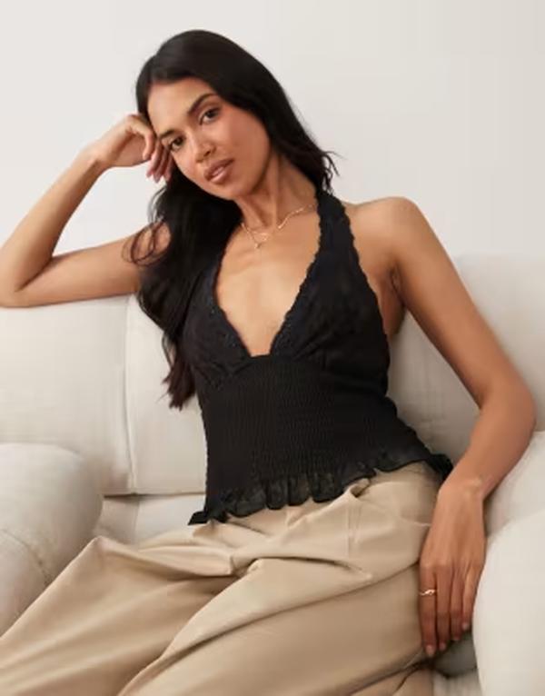 エイソス レディース トップス シャツ メッシュ レース ホルター ASOS DESIGN meshirred halterneck top with lace detail Black ブラック｜ReVida 店