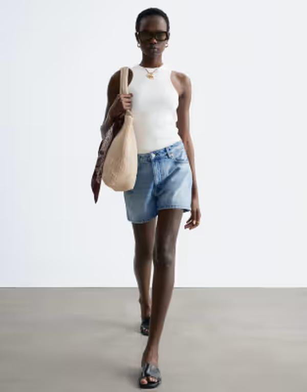 アンドアザーストーリーズ レディース トップス Tシャツ & Other Stories racer tank in off-white ホワイト｜ReVida 店
