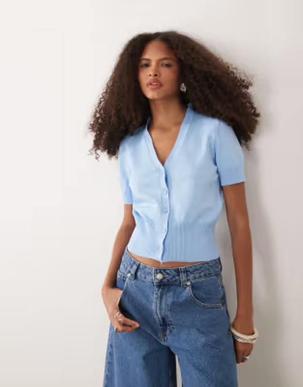 エイソス レディース アウター カーディガン Vネック ニット ASOS DESIGN fine knit v neck cardigan Blue ブルー｜ReVida 店