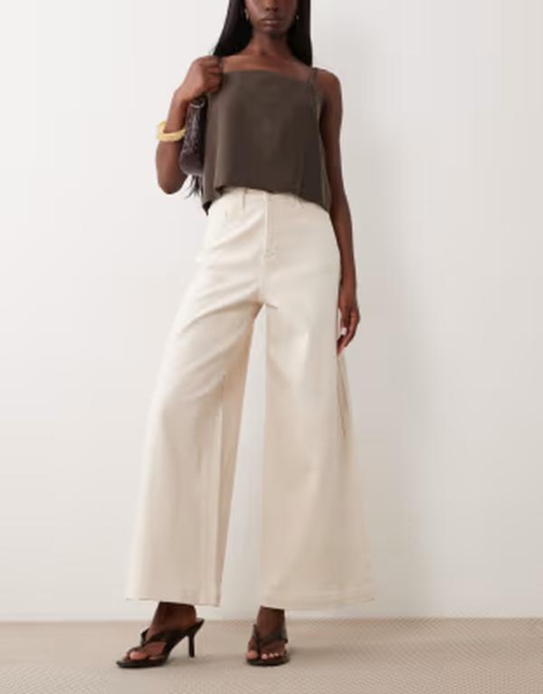 ネバーフリードレスド レディース ボトムス ジーンズズボン下 ワイドレッグ デニム Never Fully Dressedenim wide leg jeans インチ ecru エクリュ