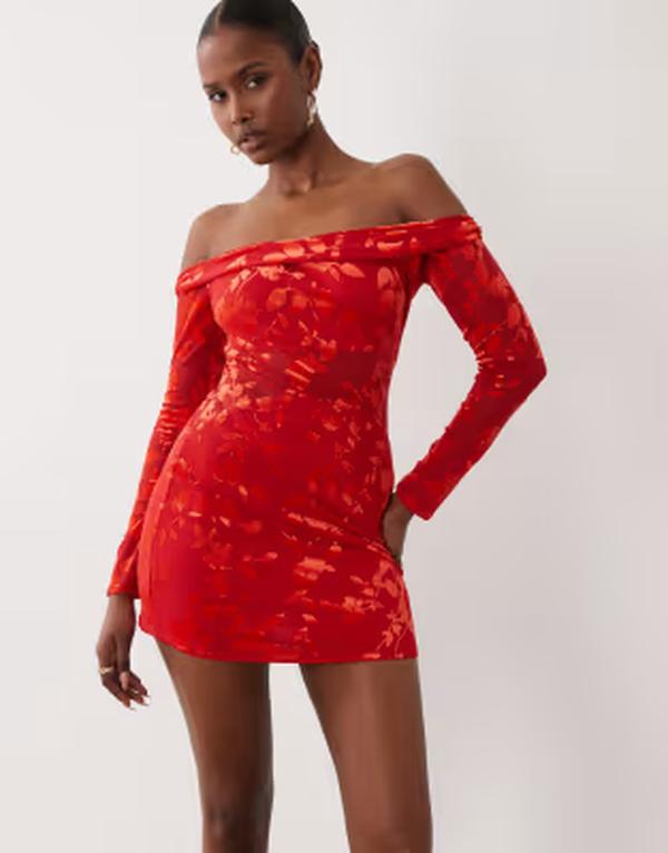 ティエフエヌシー レディース トップス ワンピース ミニ オフショルダー TFNC devore bardot off-shoulder long sleeve mini dress RED レッド｜ReVida 店