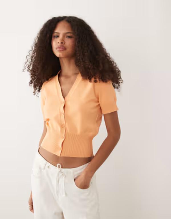 エイソス レディース アウター カーディガン Vネック ニット ASOS DESIGN fine knit v-neck cardigan in peach ピーチ｜ReVida 店