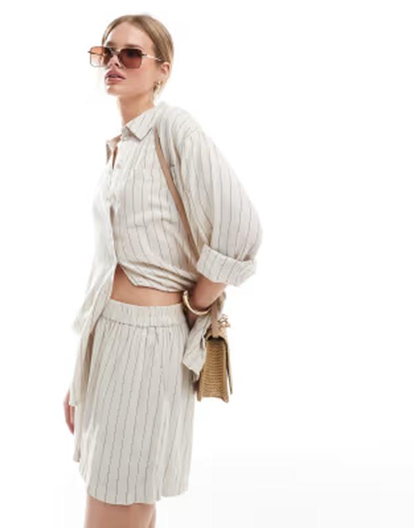 ピーシーズ レディース ボトムス 二分の一ズボン下・さる股引き 遊撃手ズボン下 リネン Pieces linen touch shorts インチ birch cream and black stripe - part of a set Mono stripe 縞模様