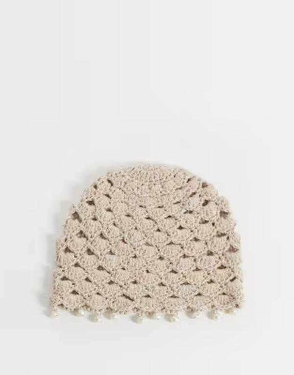 リクレイム ヴィンテージ レディース 付属物 鳥打ち帽 Reclaimed Vintage crochet beanie with faux pearl trim インチ cream 皮膚軟化剤