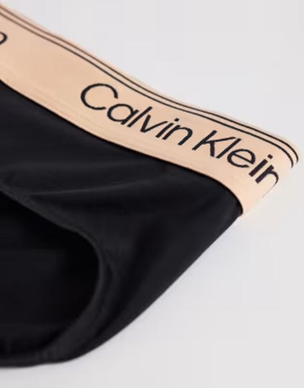 カルバンクライン メンズ アンダー御召しもの ブリーフズボン下 Calvin Klein Microfiber Stretch 3 pack hipster briefs with colored waistbands Black w/ Gulf 黒いこと