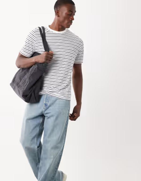 マンゴ メンズ トップス Tシャツ リラックスフィット リネン Mango linen mix relaxed fit striped T-shirt WHITE ホワイト｜ReVida 店