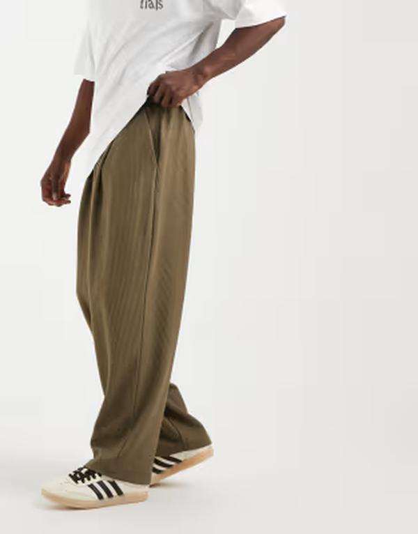 エイソス メンズ ボトムス 心地よいズボン下 スウェットパンツ ASOS DESIGN relaxed tapered sweatpants インチ seersucker texture FOREST GREEN 緑であること
