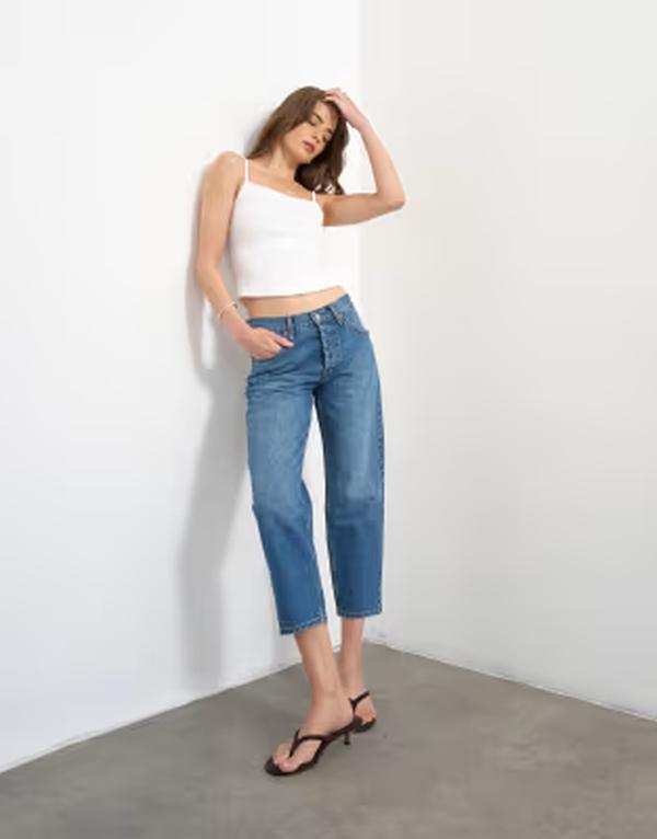 トップショップ レディース ボトムス デニムパンツ ヴィンテージ クロップド ジーンズ Topshop Runway mid rise straight cropped jeans in vintage Blue ブルー|ReVida 店