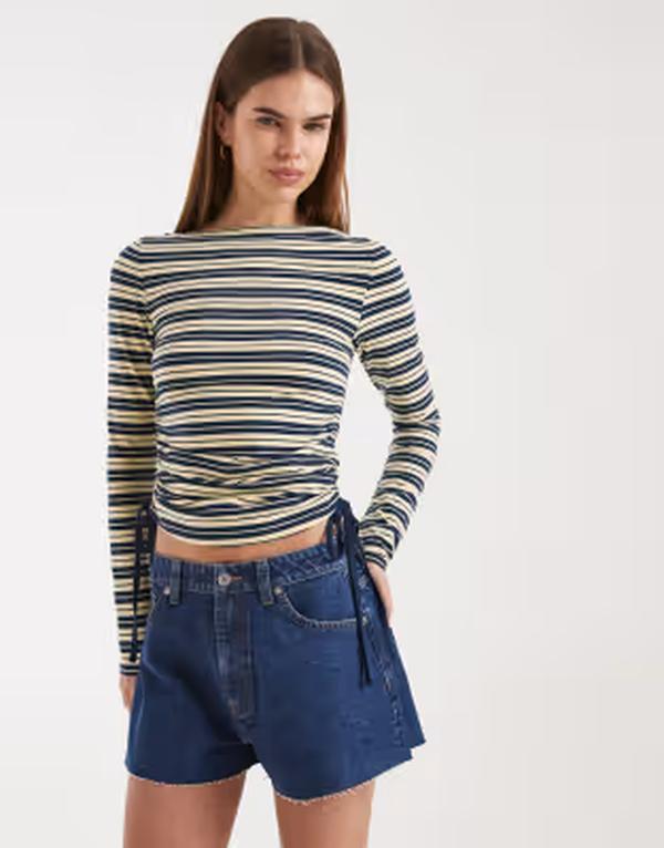 エイソス レディース トップス ティーシャツ ギャザー ASOS DESIGN ruchedetailing tie sides boat neck long sleeve top インチ buttermilk and navy stripesTRIPE 縞模様