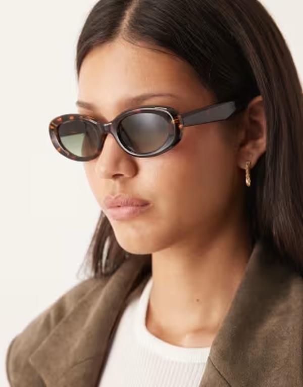 エイソス レディース 付属物 サングラス・アイウェア ASOS DESIGN oval sunglasses インチ tort with green lenses BROWN 赤銅色