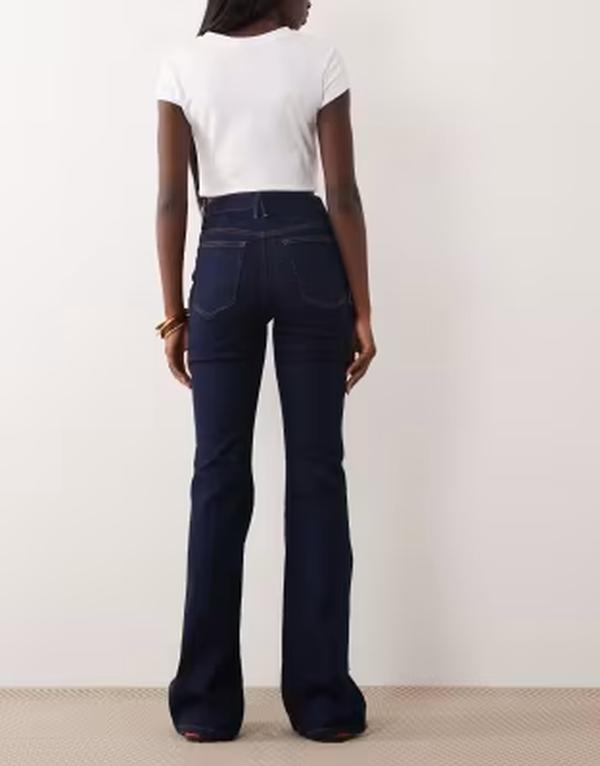 好ましいアメリカン レディース ボトムス ジーンズズボン下 デニム Good American good legs flare jeans インチ dark blue wash Indigo 1153 インディゴ