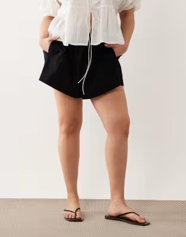 エイソス レディース ボトムス 二分の一ズボン下・さる股引き 遊撃手ズボン下 リネン ASOS Curve ASOS DESIGN Curve linen look pull on shorts Black 黒いこと