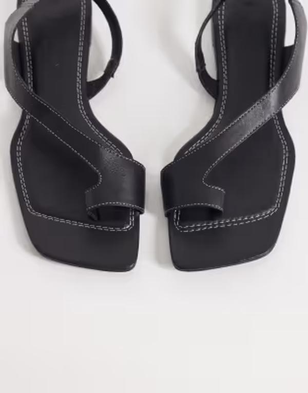 エイソス レディース シューズ サンダル ミニ なめし革 ASOS DESIGN Francesca premiuminimal clean toe loop flat sandaleather BLACK LEATHER 黒いこと