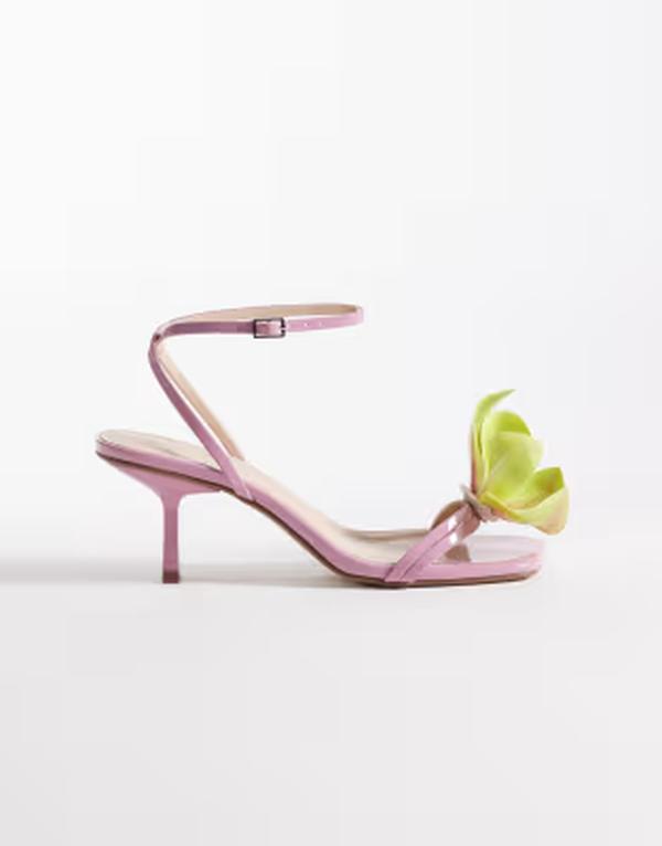パブリックデザイア レディース シューズ サンダル 踵 Public Desire kitten heel sandals with 3D flower PINK さくら色