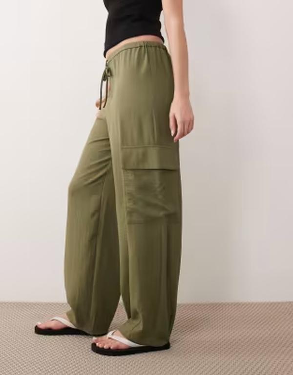 ミスセルフフリッジ レディース ボトムス カジュアルパンツ カーゴパンツ Misselfridge tailored fluid cargo pants Khaki カーキ|ReVida 店