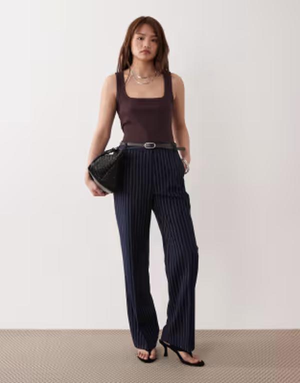 エイソス レディース ボトムス 心地好いズボン下 引っ切り無い プチ ASOS DESIGN Petite tailored slim straight leg pantstripes Navy Stripe 米国海軍