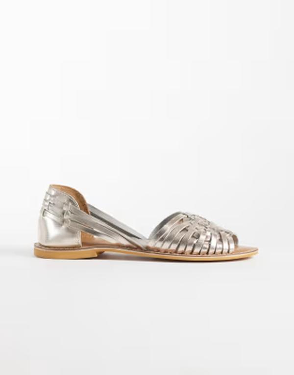 エイソス レディース シューズ サンダル なめし革 ASOS DESIGN Wide fit Fray leather woven flat sandals GOLD ゴールド