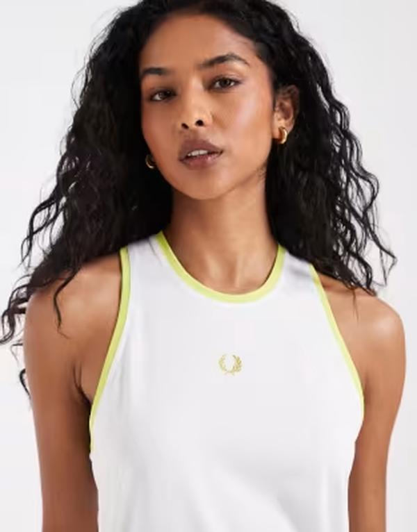 フレッドペリー レディース トップス より良い ロゴタイプ Fred Perry Tennis centralogo tank top WHITE 白いこと
