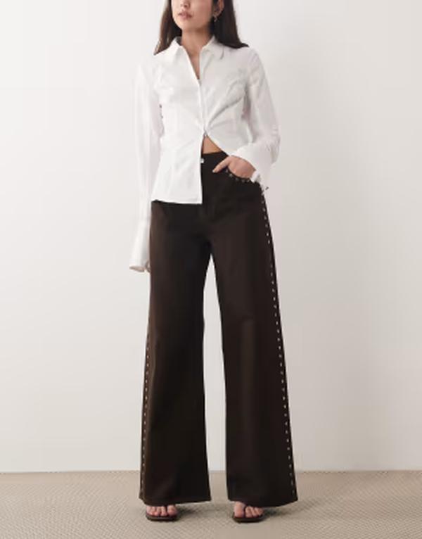 マンゴ レディース ボトムス ジーンズズボン下 ワイドレッグ 綿織物 デニム Mango 100% cotton wide leg jeans with studs インチ chocolate 黒茶