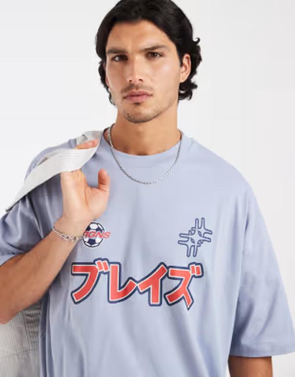 エイソス メンズ トップス プルオーバー グラフィック ASOS DESIGN boxy oversized T-shirt with soccer graphic BLUE BLIZZARD 青色