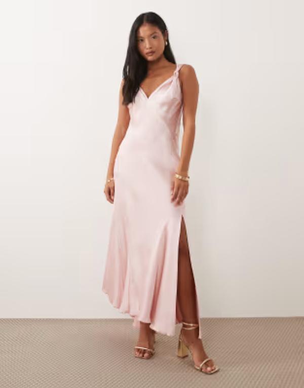 ネバーフリードレスド レディース 下つ方スコート マキシ衣裳 プチ 繻子 マキシ Never Fully Dressed Petite Sofia satin knot strap bias cut maxi dress PINK さくら色