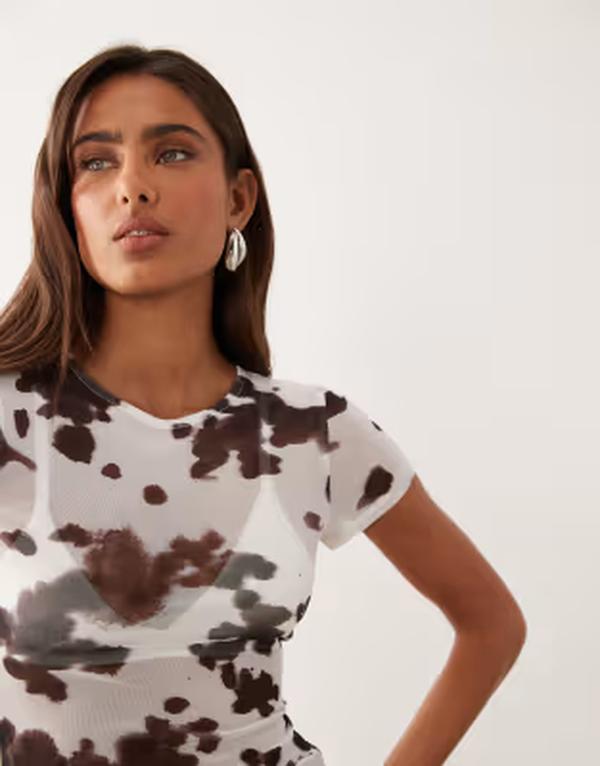 エイソス レディース トップス プルオーバー 刷り上げる メッシュ シアー ASOS DESIGN sheer mesh baby tee インチ cow print Cow print