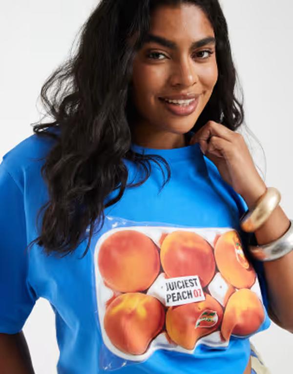 エイソス レディース トップス ティーシャツ グラフィック ASOS Curve ASOS DESIGN Curve oversized T-shirt with peaches graphic インチ electric BLUE 青碧