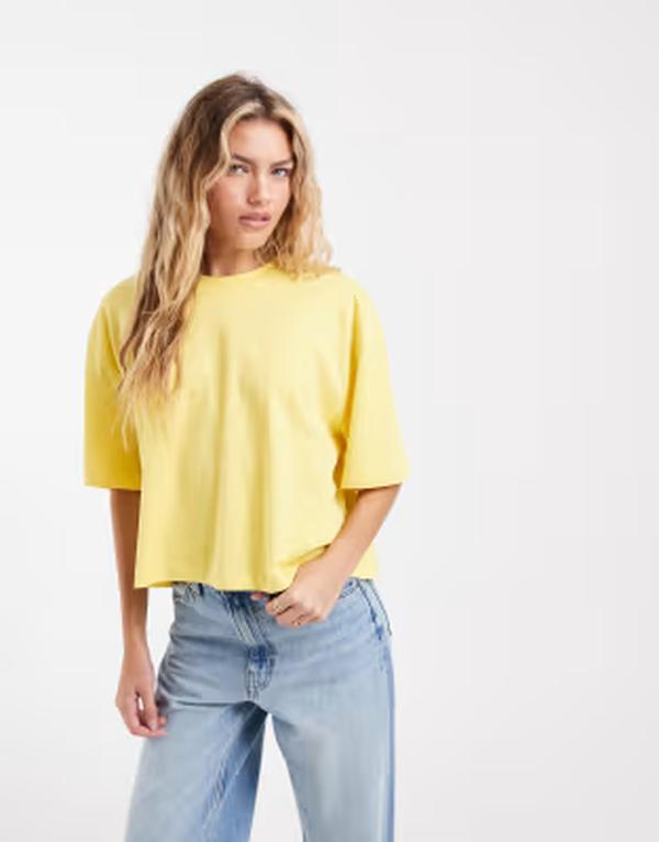 エイソス レディース トップス ティーシャツ クロップド ASOS DESIGN boxy cropped t-shirt インチ yellow 黄色