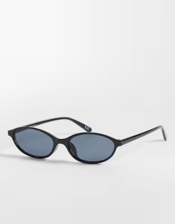 エイソス レディース 付属物 サングラス・アイウェア ASOS DESIGN slim oval sunglasses インチ shiny black with grad smoke lens Black 黒いこと