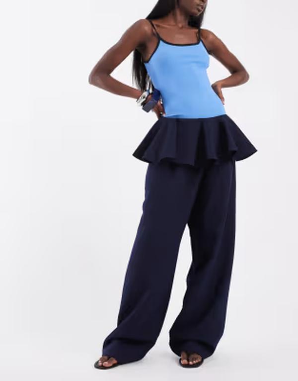 エイソス レディース ボトムス 心地好いズボン下 スコート ASOS DESIGN Tailored skirted pants navy 米国海軍