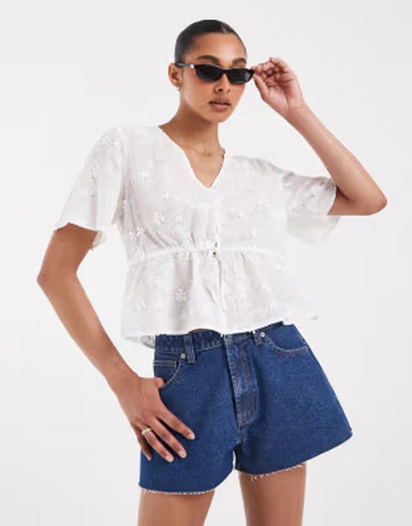 ピーシーズ レディース トップス シャツ Pieces tie front broderie top Cloudancer ホワイト|ReVida 店