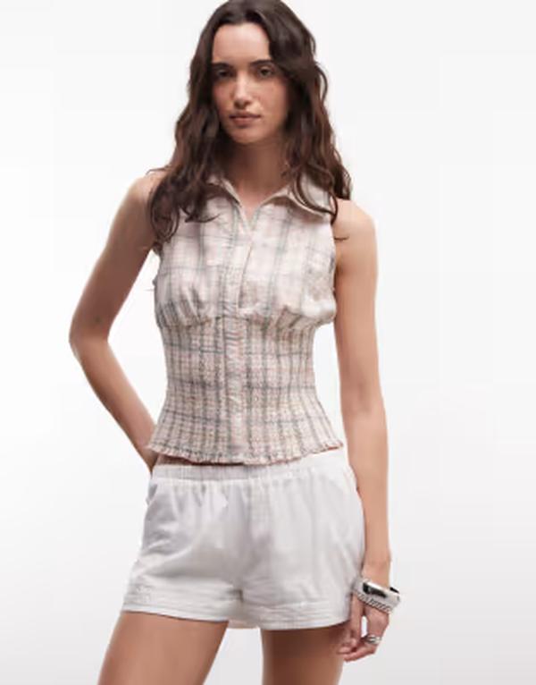 デイジーストリート レディース トップス シャツ ノースリーブ Daisy Street sleevelesshirred shirt in multi plaid BROWN ブラウン｜ReVida 店