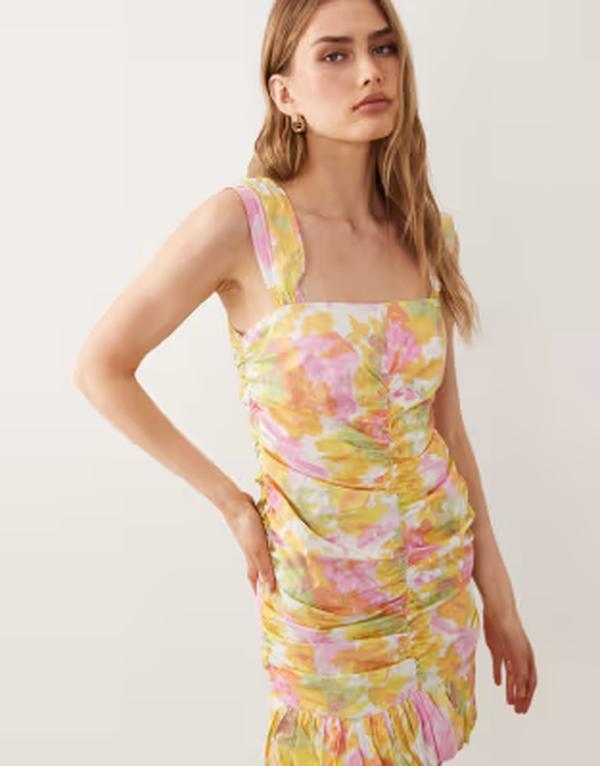 エイソス レディース トップス 衣装 御花柄 刷り上げる ギャザー ミニ 御花 ASOS DESIGN ruched center seamini dress インチ floral print Floral print