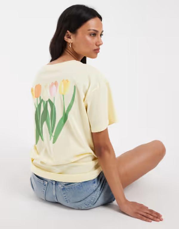 ピーシーズ レディース トップス ティーシャツ グラフィック PIECES oversized tulip graphic T-shirt インチ pastel yellow Pastel Yellow 黄色
