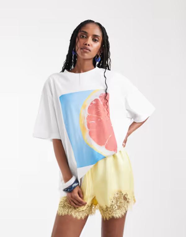 エイソス レディース トップス ティーシャツ グラフィック ASOS DESIGN Oversized t-shirt with grapefruit graphic インチ teal and White 白いこと