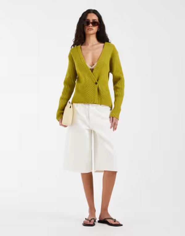 アンドアザーストーリーズ レディース アウター ジレー V素っ首 編み物 \u0026 Other Stories low v neck button knit cardigan GREEN 緑であること