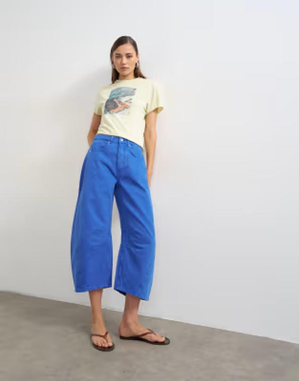 いの一番販売店 レディース ボトムス ジーンズズボン下 デニム Topshop mid rise crop barrel jeans インチ cobalt 青緑色