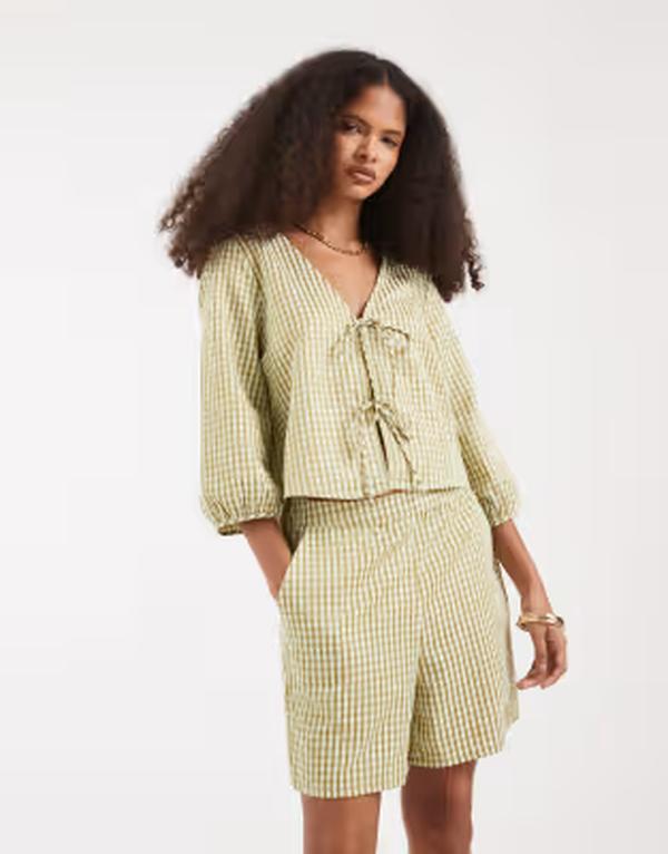 ヴェロモーダ レディース ボトムス ハーフパンツ・ショーツ ギンガムチェック プリント ショートパンツ ギンガム Vero Moda high rise shorts gingham print - part of a set Fogreen Willow グリーン｜ReVida 店