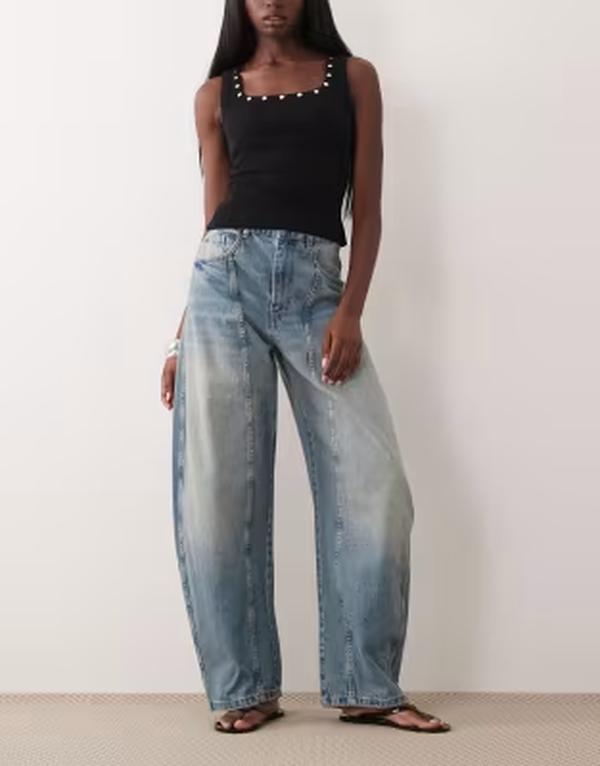 エイソス レディース ボトムス デニムパンツ ヴィンテージーンズ ASOS DESIGN seamed barreleg jeans in vintage wash Vintage mid wash｜ReVida 店 15,736円