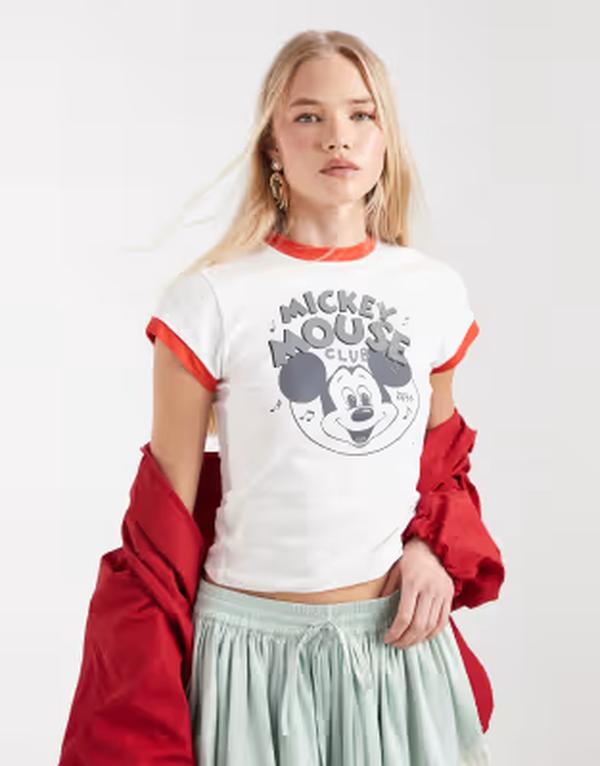 エイソス レディース トップス ティーシャツ 刷り上げる ASOS DESIGN Disney ringer baby tee with Mickey Mouse print WHITE 白いこと