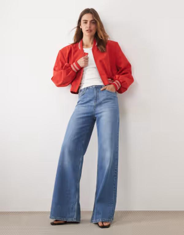 エイソス レディース アウター 上衣・上衣 クロップド ASOS DESIGN cropped shoulder pad bomber jacket Red 赤いこと