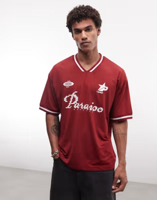 エイソス メンズ トップス ティーシャツ グラフィック ASOS DESIGN oversized T-shirt with soccer graphic sport fabric Rosewood 赤いこと