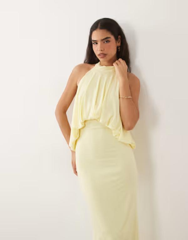 ティエフエヌシー レディース トップス ワンピース 背中開き ハイネック マキシ ホルター TFNC slinky high neck halter detail backless maxi dress in lemon|ReVida 店