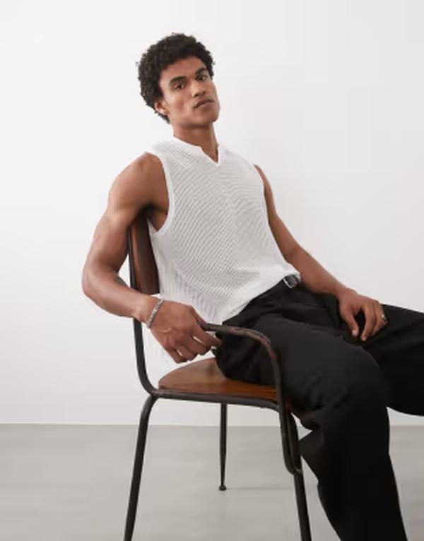 エイソス メンズ トップス より良い Vのど首 ASOS DESIGN boxy oversized relaxed v-neck tank textured fabric WHITE 白いこと